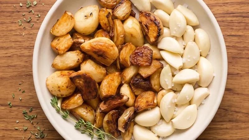 Roasted Garlic vs Raw Garlic: How Cooking Changes Flavour and Aroma